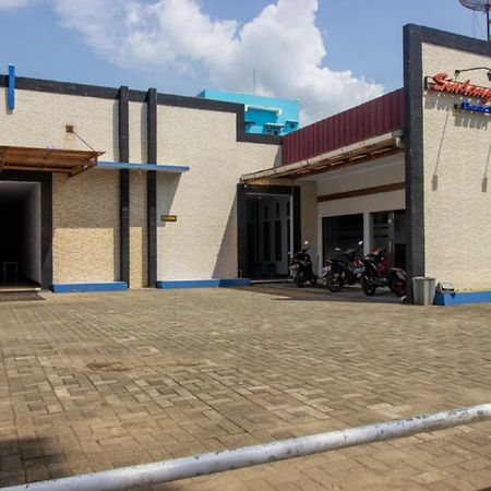 Hotel Reddoorz Near Goa Panggung à Pangandaran Extérieur photo